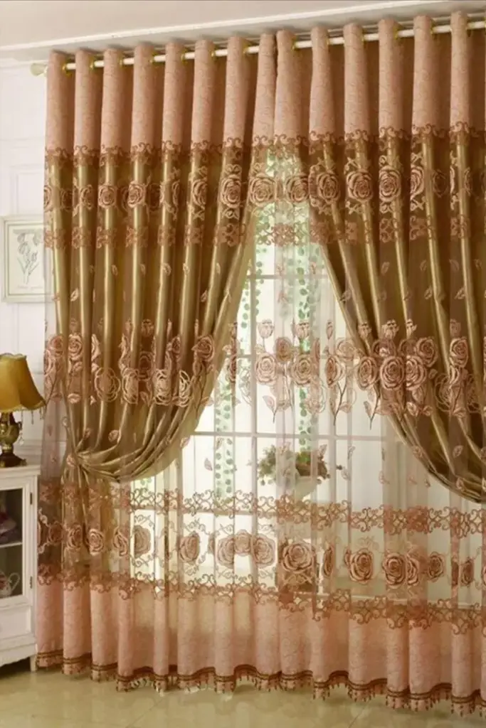 刺繡窗簾